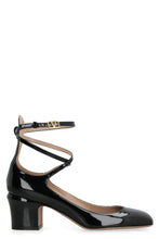 Load image into Gallery viewer, Valentino Garavani - Patent leather pumps
