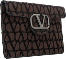 Load image into Gallery viewer, Valentino Garavani - Locò logo print flat pouch
