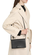 Load image into Gallery viewer, Jet Set leather crossbody bag
