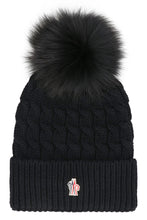 Load image into Gallery viewer, Beanie with fur pom-pom
