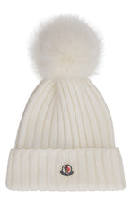 Load image into Gallery viewer, Ribbed knit beanie
