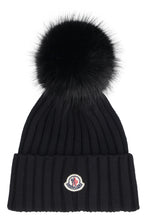 Load image into Gallery viewer, Knitted wool hat with pom-pom
