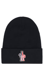Load image into Gallery viewer, Ribbed knit beanie

