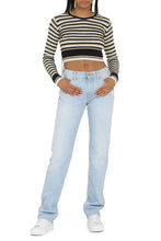 Load image into Gallery viewer, Wool crew-neck sweater
