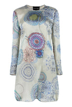Load image into Gallery viewer, Organza short coat
