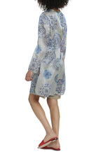 Load image into Gallery viewer, Organza short coat
