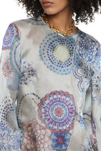 Load image into Gallery viewer, Organza short coat
