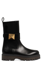 Load image into Gallery viewer, One Stud leather Chelsea boots
