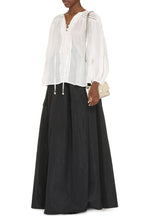 Load image into Gallery viewer, Open-work details blouse
