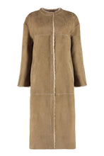 Load image into Gallery viewer, Suede coat
