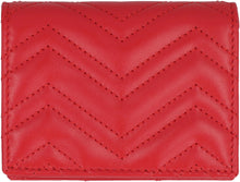 Load image into Gallery viewer, GG Marmont quilted leather card holder
