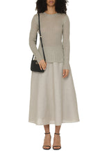 Load image into Gallery viewer, Fine-knit sweater
