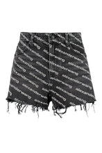 Load image into Gallery viewer, Bite denim shorts
