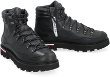 Load image into Gallery viewer, Paka hiking boots
