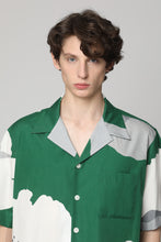 Load image into Gallery viewer, Printed bowling shirt
