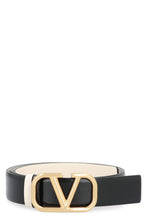 Load image into Gallery viewer, Valentino Garavani - Reversible leather belt
