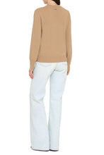 Load image into Gallery viewer, Long sleeve crew-neck sweater
