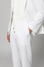 Load image into Gallery viewer, Crêpe trousers
