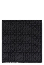 Load image into Gallery viewer, Scarf made of viscose jacquard
