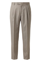 Load image into Gallery viewer, Trousers with pleats in virgin wool
