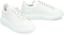 Load image into Gallery viewer, Leather chunky sneakers
