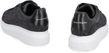 Load image into Gallery viewer, Larry glittered sneakers
