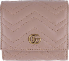 Load image into Gallery viewer, Quilted leather wallet

