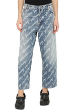 Load image into Gallery viewer, Cropped jeans
