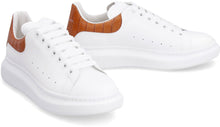 Load image into Gallery viewer, Larry leather sneakers
