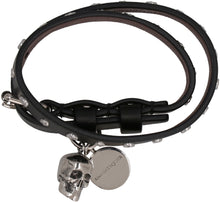 Load image into Gallery viewer, Leather bracelet with metal logo pendant and skull

