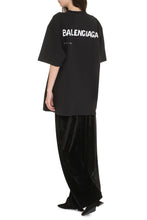 Load image into Gallery viewer, Oversize cotton t-shirt
