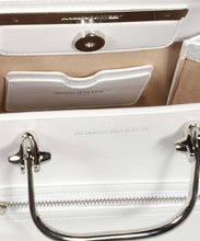 Load image into Gallery viewer, The Short Story leather bag
