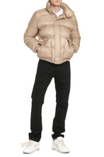 Load image into Gallery viewer, Logo print short down jacket
