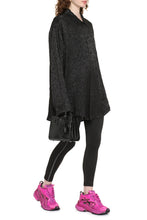 Load image into Gallery viewer, Silk shirt
