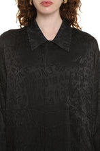 Load image into Gallery viewer, Silk shirt
