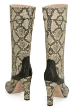 Load image into Gallery viewer, Leather boots
