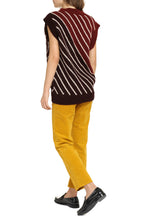 Load image into Gallery viewer, Wool vest
