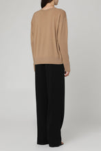 Load image into Gallery viewer, Crew-neck wool sweater
