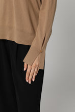Load image into Gallery viewer, Crew-neck wool sweater
