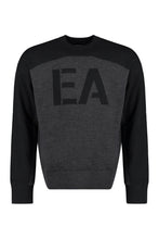Load image into Gallery viewer, Long sleeve crew-neck sweater
