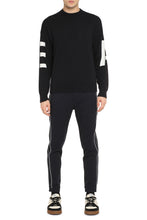 Load image into Gallery viewer, Long sleeve crew-neck sweater
