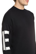 Load image into Gallery viewer, Long sleeve crew-neck sweater
