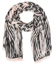 Load image into Gallery viewer, Printed shawl
