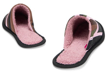 Load image into Gallery viewer, Slippers in foam

