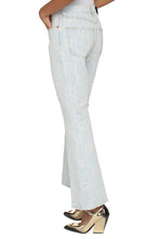 Load image into Gallery viewer, Flared stretch cotton jeans
