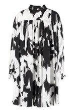 Load image into Gallery viewer, Printed silk shirtdress
