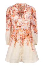 Load image into Gallery viewer, Devi printed linen dress
