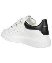 Load image into Gallery viewer, Larry leather sneakers
