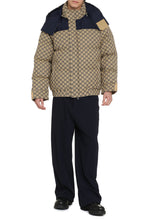Load image into Gallery viewer, Hooded bomber-style down jacket
