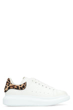 Load image into Gallery viewer, Leather chunky sneakers
